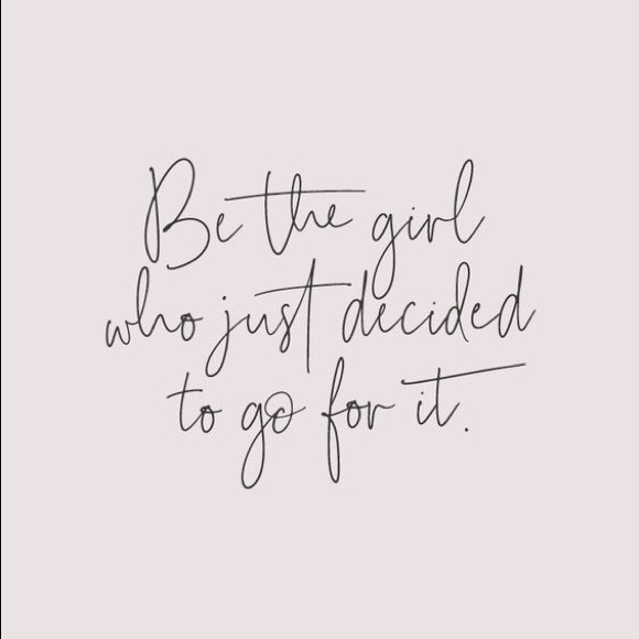 Meet your Posher, Crystal - See What's Happening - Picture 8 of 13